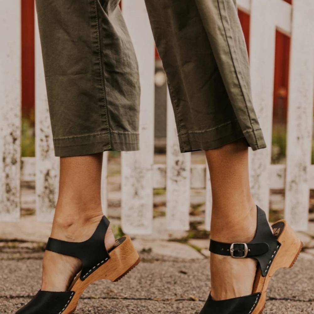 Free People MIA Sofia Mary Jane Black Leather Swedish Wooden Clogs Size 38 | 7 - Picture 9 of 10